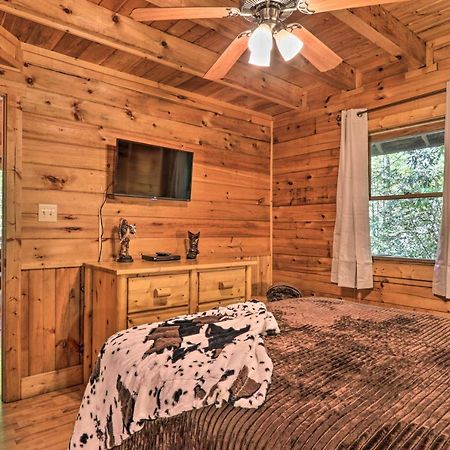 סביירוויל Cabin With Hot Tub And Deck, 3 Mi To Pigeon Forge מראה חיצוני תמונה