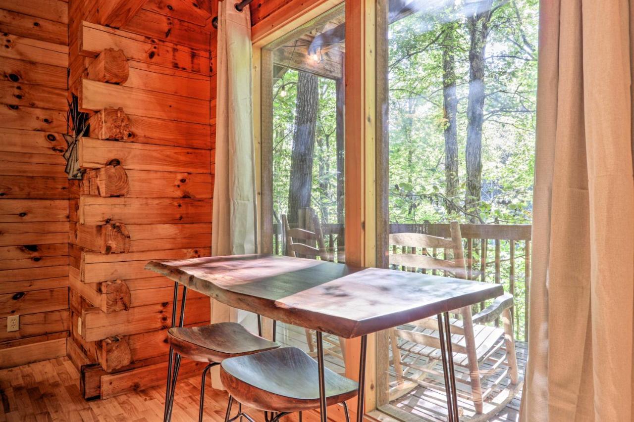 סביירוויל Cabin With Hot Tub And Deck, 3 Mi To Pigeon Forge מראה חיצוני תמונה