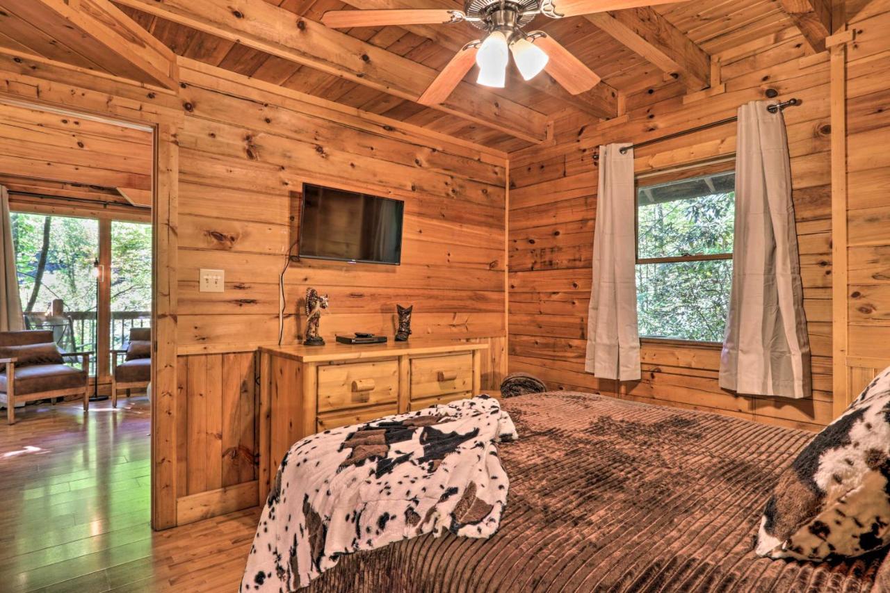סביירוויל Cabin With Hot Tub And Deck, 3 Mi To Pigeon Forge מראה חיצוני תמונה